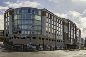 Four Points by Sheraton Hotel exterior, Des Moines, WA,photo by Absher