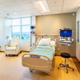 Patient room at MultiCare Good Samaritan Hospital Dally Tower, Puyallup, WA